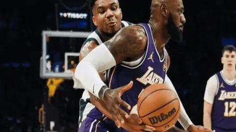 “勒沃库森击败帕德博恩，晋级德国杯八强！”