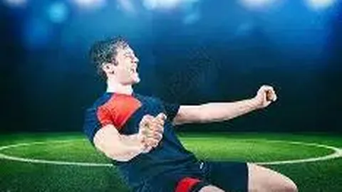 萨拉赫告别红军赴非洲杯，利物浦中场真空，球迷心情忐忑！